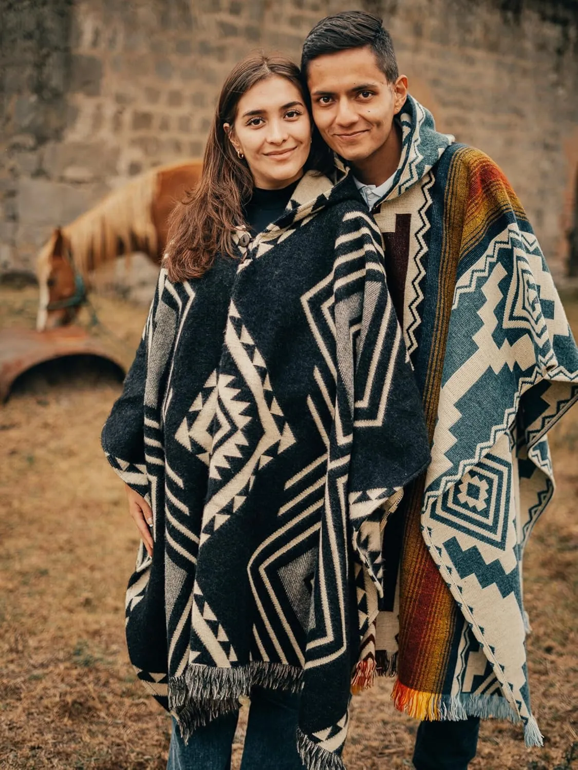 Adult Ponchos With Hood for men - Alpaca Poncho Men - Artesanal Ponchos Adult  Mens Poncho with Hood