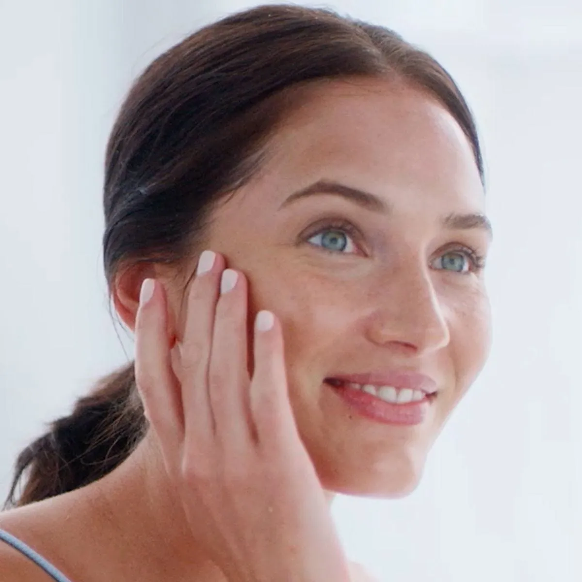 Klorane Revitalizing Water Sleeping Mask with Cornflower