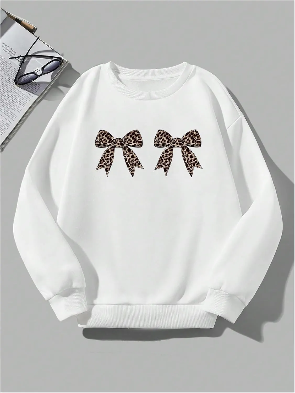 Milumia Women's Leopard Bow Print Sweatshirt Crewneck Long Sleeve Pullovers