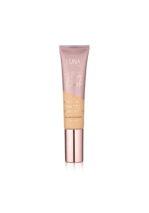 Naturally Matte Foundation - Medium