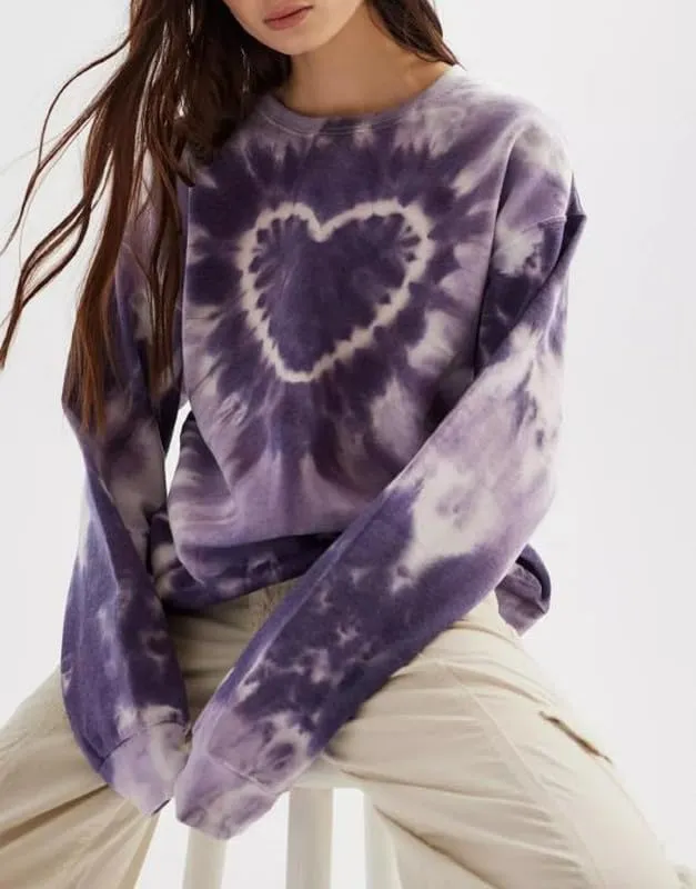 NUFIWI Tie Dye Heart Pattern Crew Neck Sweatshirt Long Sleeve Aesthetic Pink Pullover Tops Oversized Y2K Love Autumn Wear