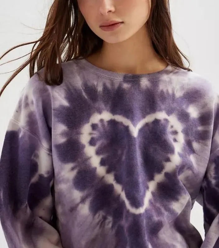 NUFIWI Tie Dye Heart Pattern Crew Neck Sweatshirt Long Sleeve Aesthetic Pink Pullover Tops Oversized Y2K Love Autumn Wear