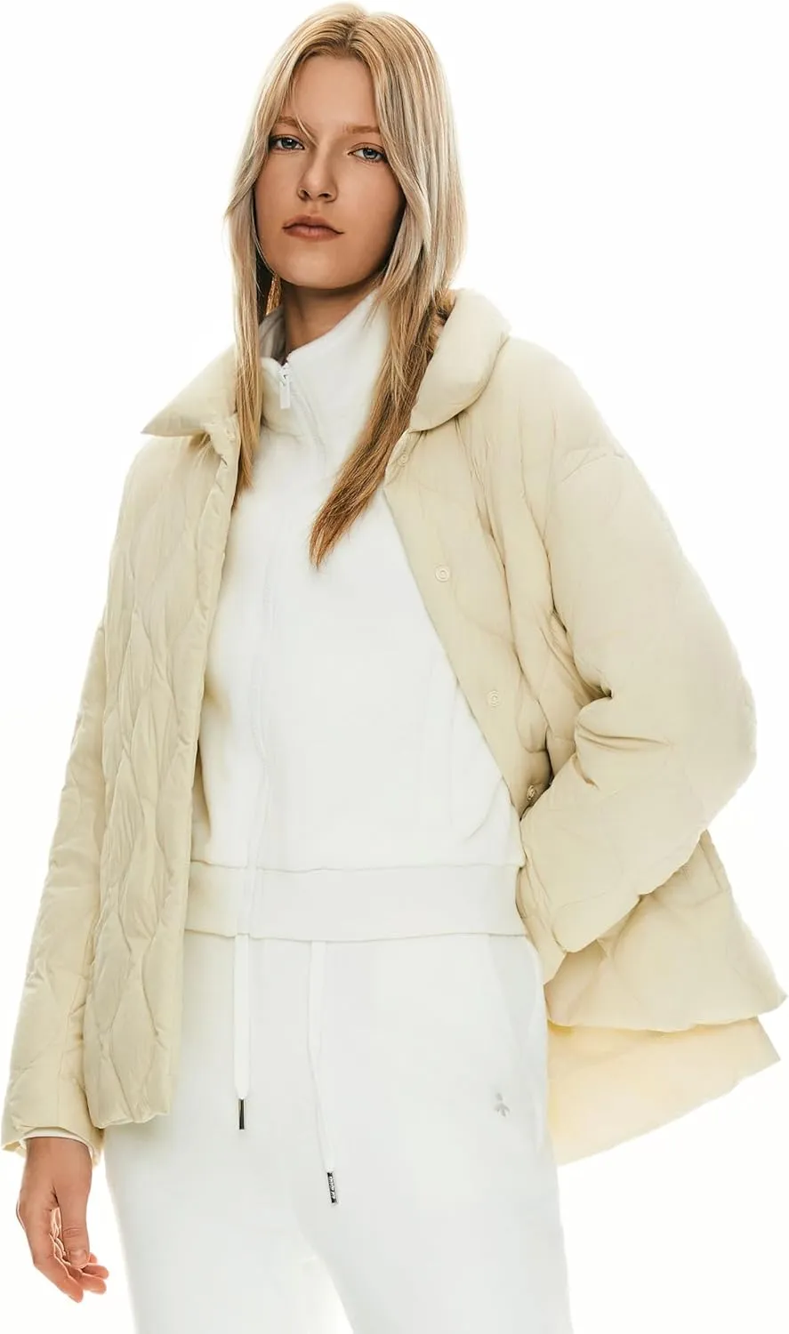 Orolay Women's Oversized Puffer Jacket Lightweight Quilted Down Coat Water Repellent Casual Outerwear