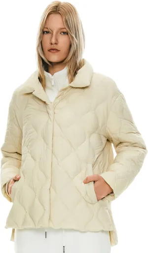 Orolay Women's Oversized Puffer Jacket Lightweight Quilted Down Coat Water Repellent Casual Outerwear