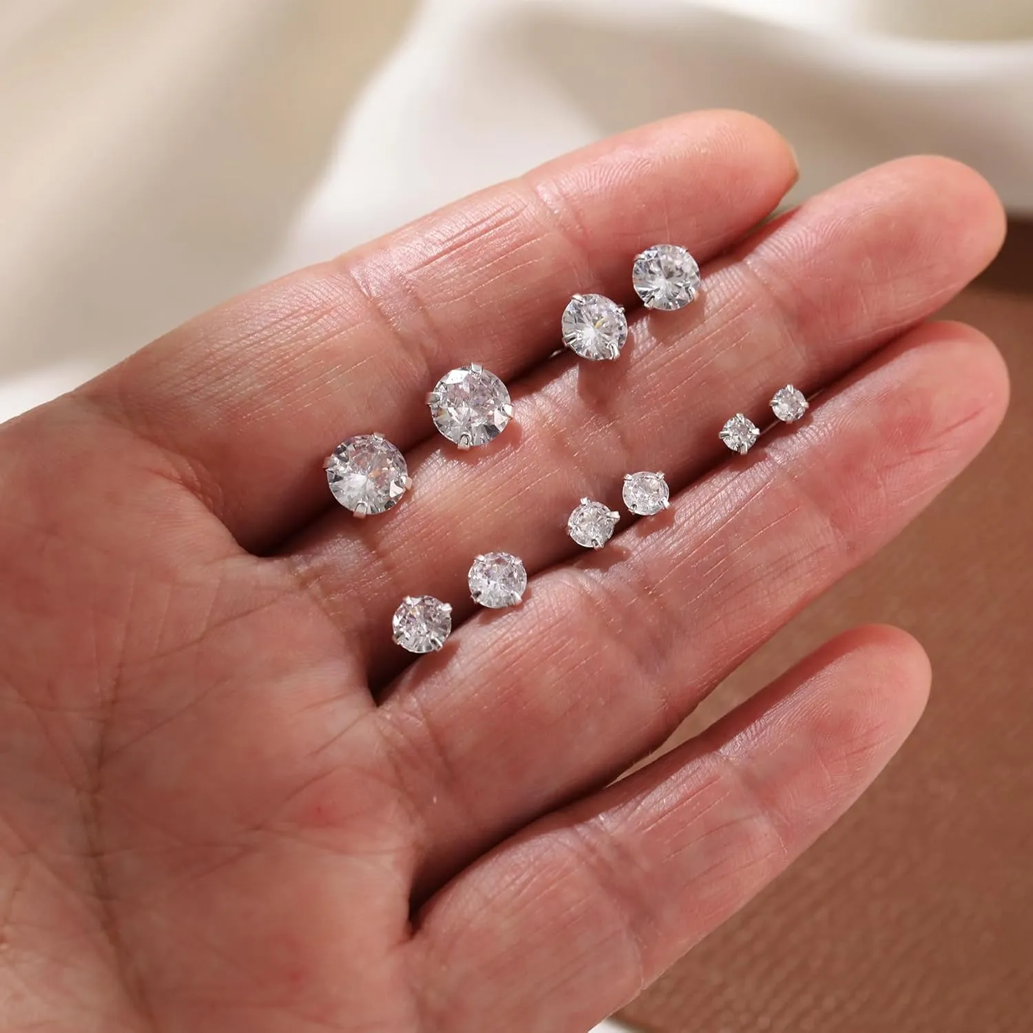 PRETOLE 8 Pairs Sterling Silver Stud Earrings for Women,14K Gold Plated Stud Earrings Set for Women Hypoallergenic Stud Earrings Cubic Zirconia Stud Earrings Small Stud Earrings for Women