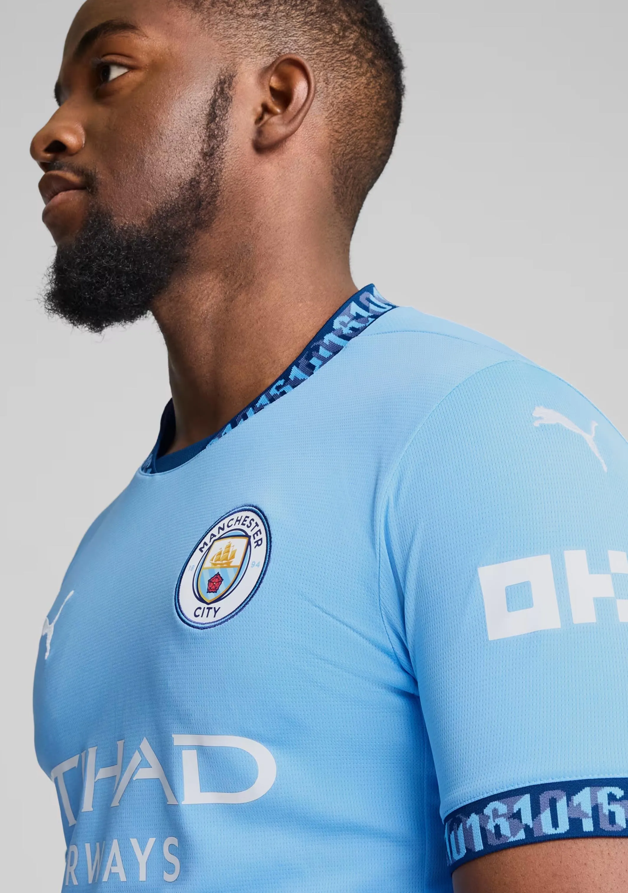 Puma Men’s Manchester City 24/25 Home Jersey with FREE Manchester City Scarf