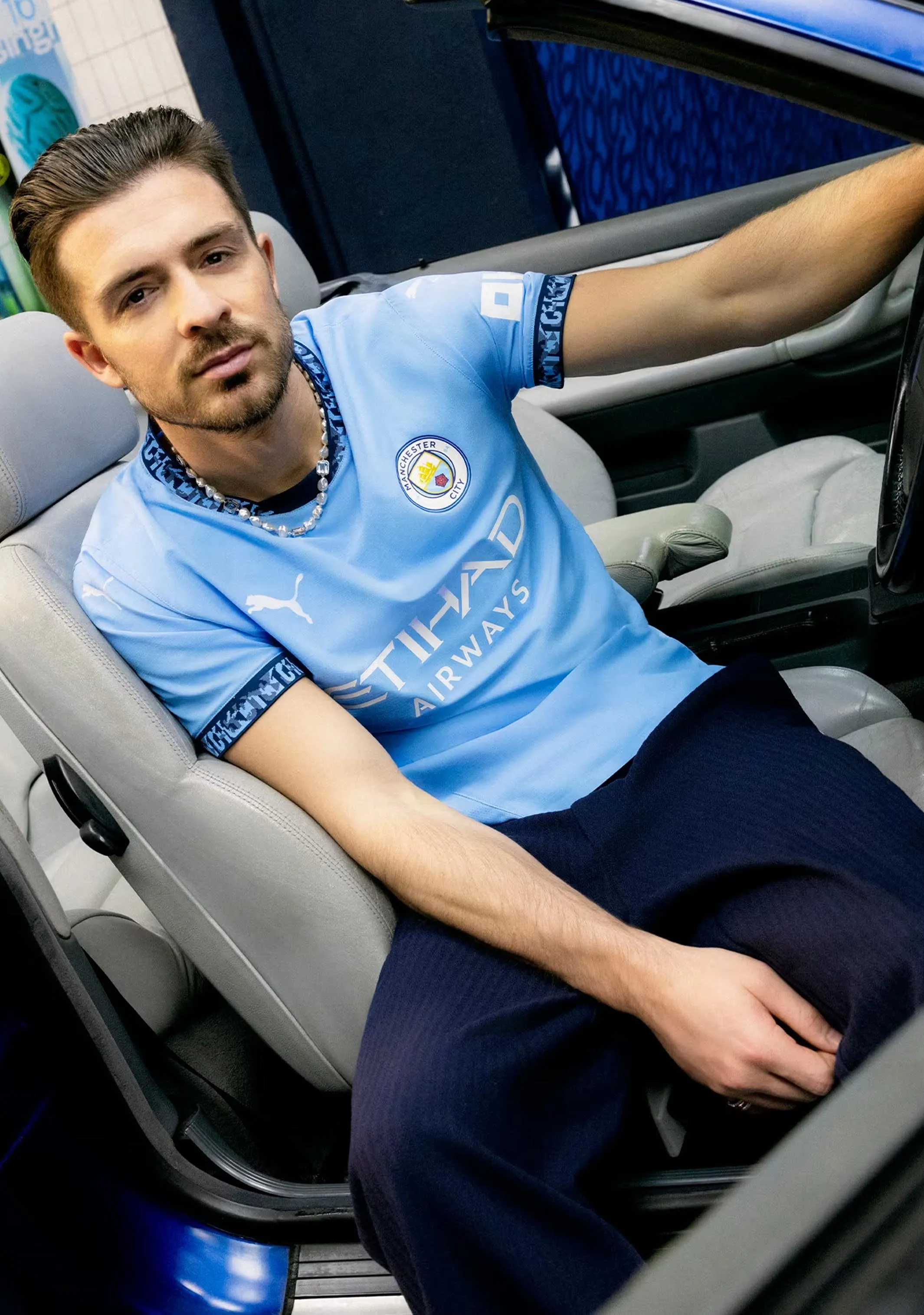 Puma Men’s Manchester City 24/25 Home Jersey with FREE Manchester City Scarf