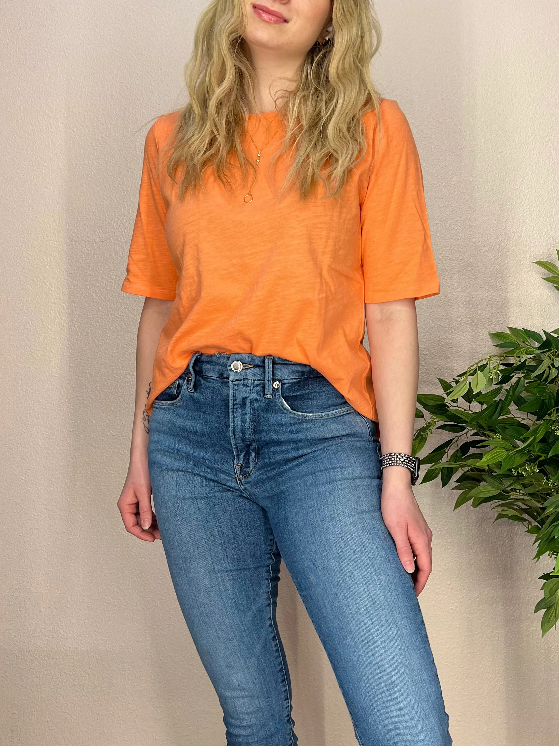 Roundneck Top Short Sleeve Tee