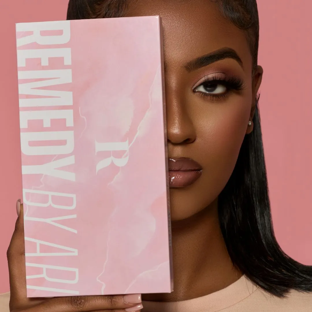 Signature Eyeshadow Palette