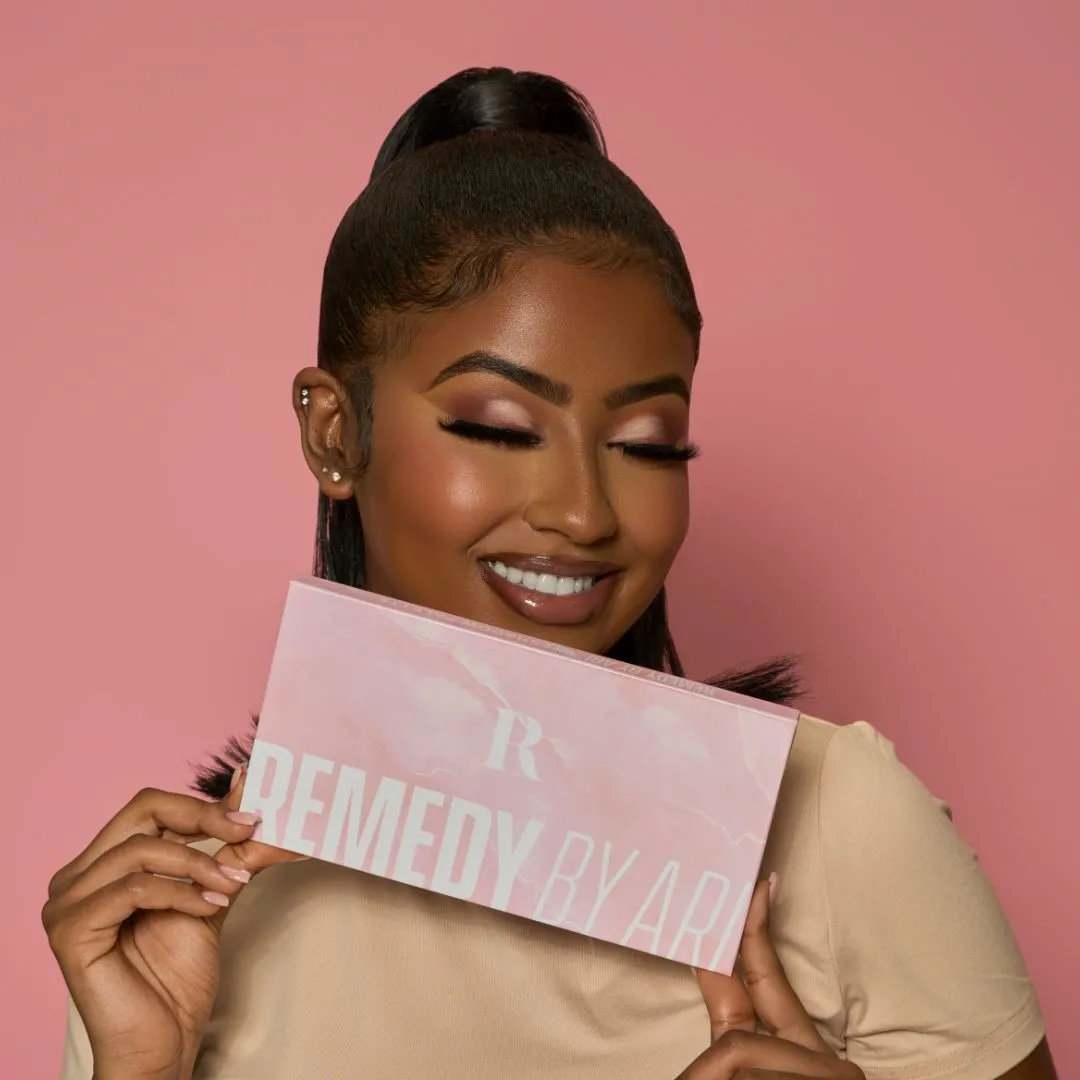 Signature Eyeshadow Palette