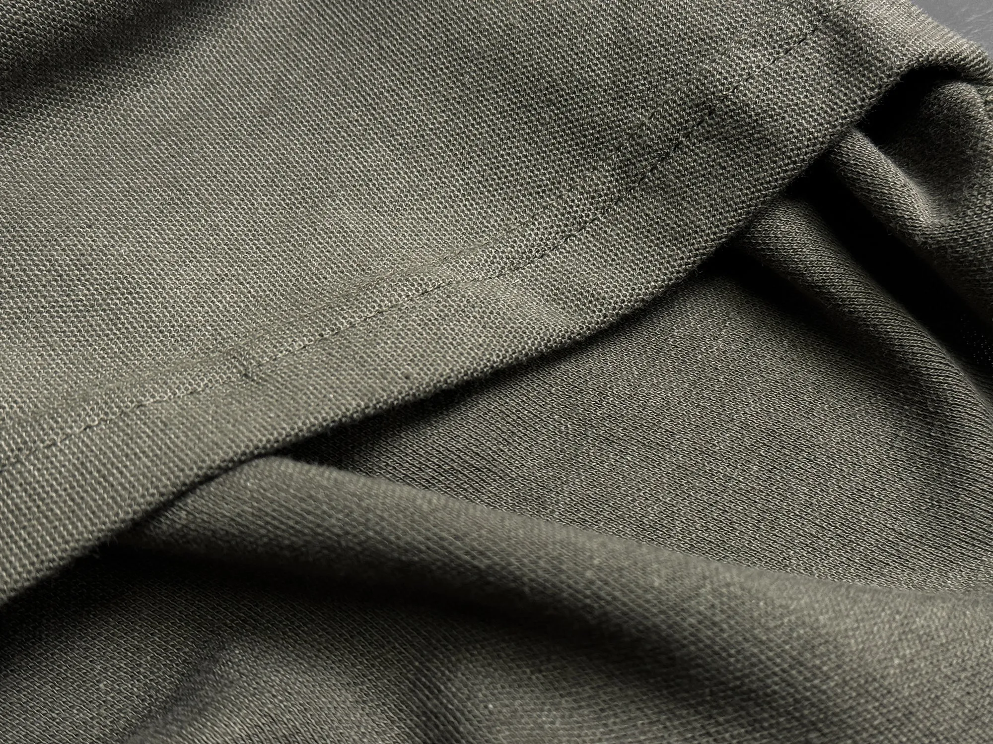 Textured Mockneck Tee - Olive