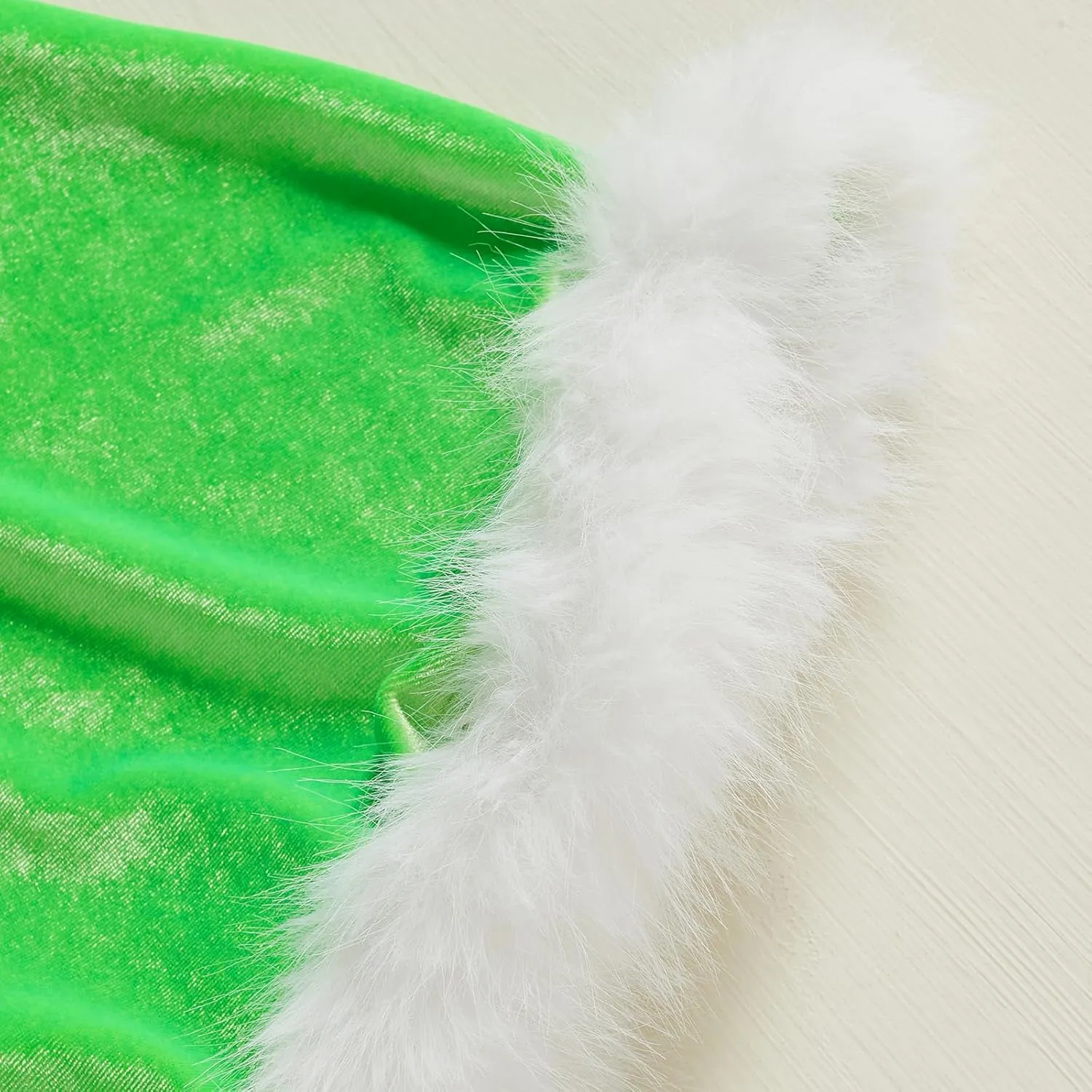 Toddler Girl Christmas Poncho Cape Green Velvet Hooded Cloak Coat with Fur Trim Little Kids Winter Outerwear Jacket