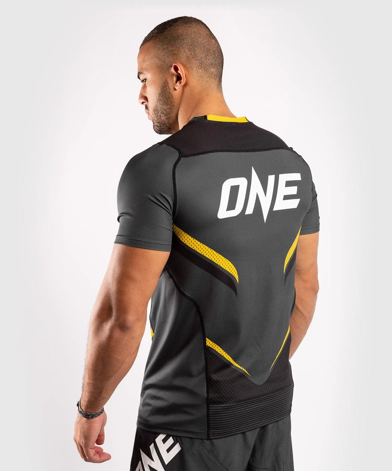 Venum ONE FC Impact Dry Tech T-Shirt - Grey/Yellow